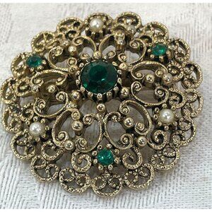 Vintage J. J. Signed Green Rhinestone Small Pearl Medallion Silver Pin 1 1/2"